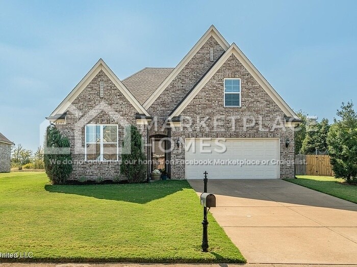 8295 Blue Ridge Dr in Southaven, MS - Building Photo