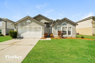 637 Sunway Ln in Winter Haven, FL - Building Photo