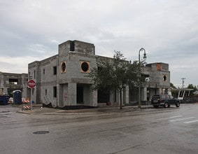 Artist Lofts in Lake Worth, FL - Building Photo - Building Photo