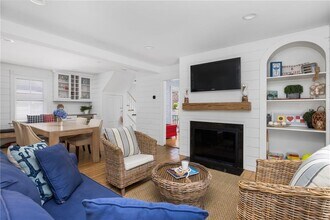 36 Second St in Newport, RI - Building Photo - Building Photo