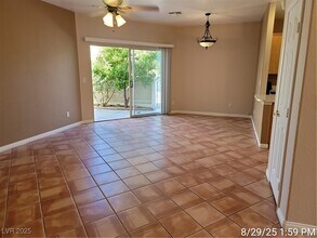 3260 Mystic Ridge Ct in Las Vegas, NV - Building Photo - Building Photo