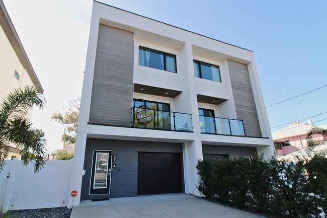 property at 2504 N Highland Ave