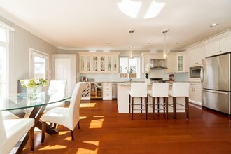 1028 Riverwood Gate in Port Coquitlam, BC - Building Photo - Building Photo