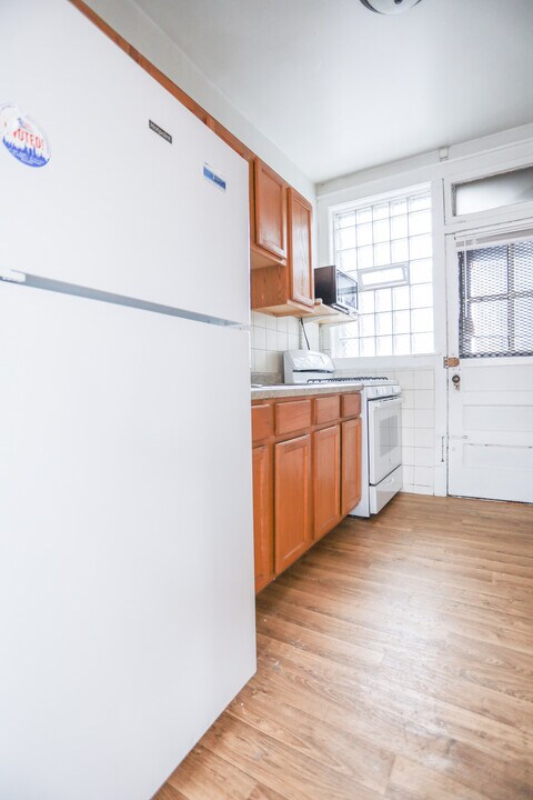 4452 N Damen Ave, Unit #B2 in Chicago, IL - Foto de edificio