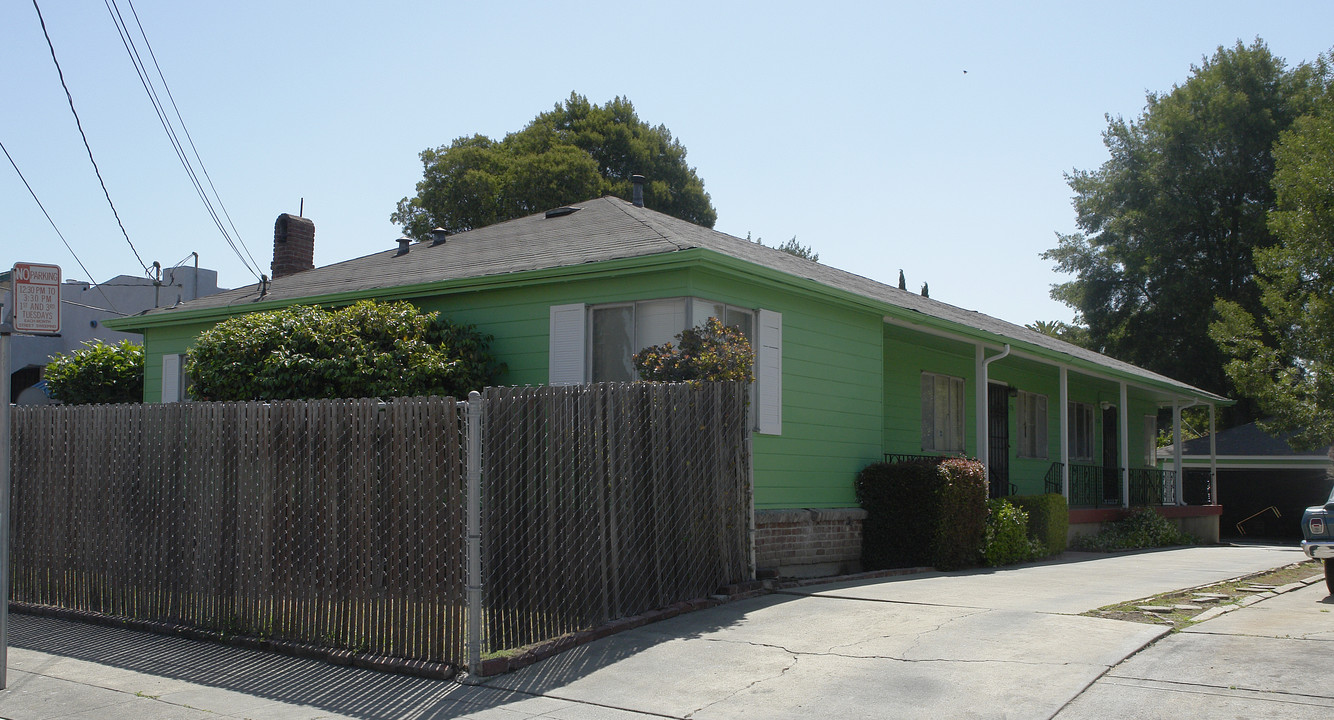 3138 63rd Ave in Oakland, CA - Building Photo