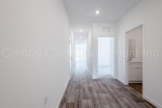 7430 Sunshine Grv Dr in Bakersfield, CA - Building Photo - Building Photo