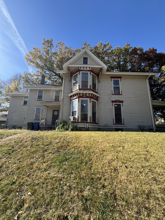 427 E 14th St, Unit #1 in Davenport, IA - Foto de edificio