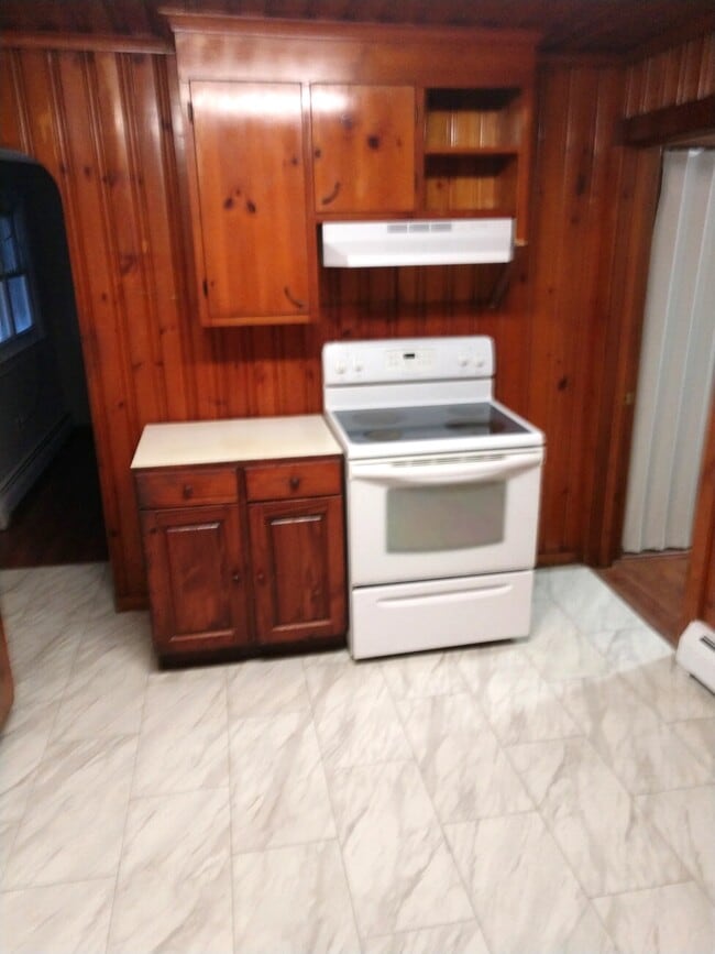 1357 N Main Ave, Unit 2nd flr in Scranton, PA - Foto de edificio - Building Photo