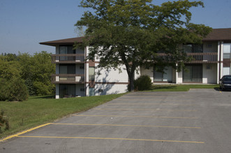 Golfview Terrace Apartments in Mayville, WI - Building Photo - Building Photo