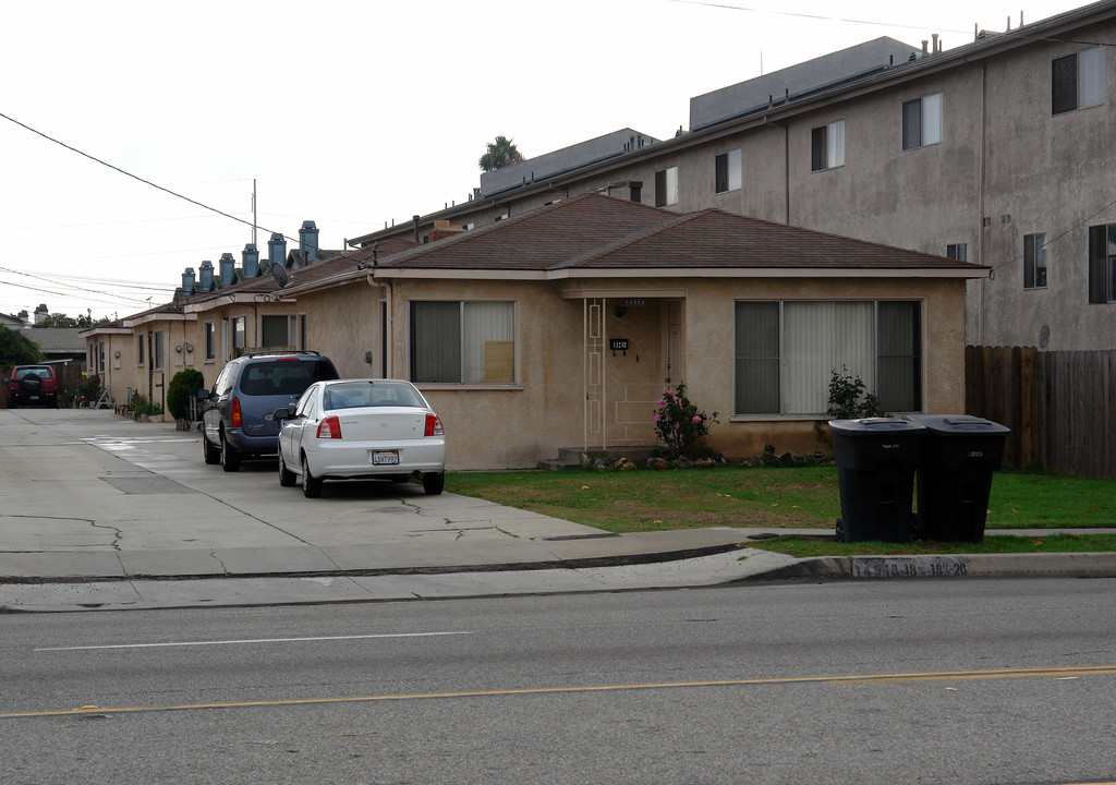 14918-14920 Inglewood Ave in Lawndale, CA - Building Photo