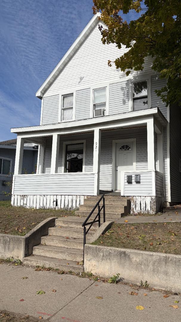 property at 921 Vine St