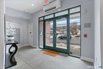 947 Hope St in Stamford, CT - Building Photo - Building Photo