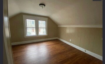 1104 N Campbell Ave in Springfield, MO - Building Photo - Building Photo