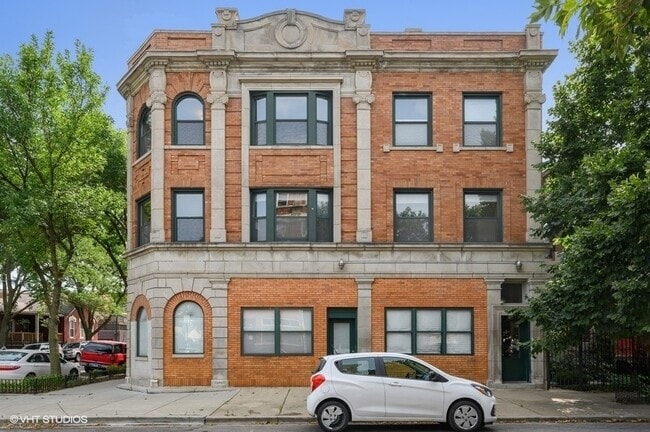 1803 W Huron St in Chicago, IL - Building Photo - Building Photo