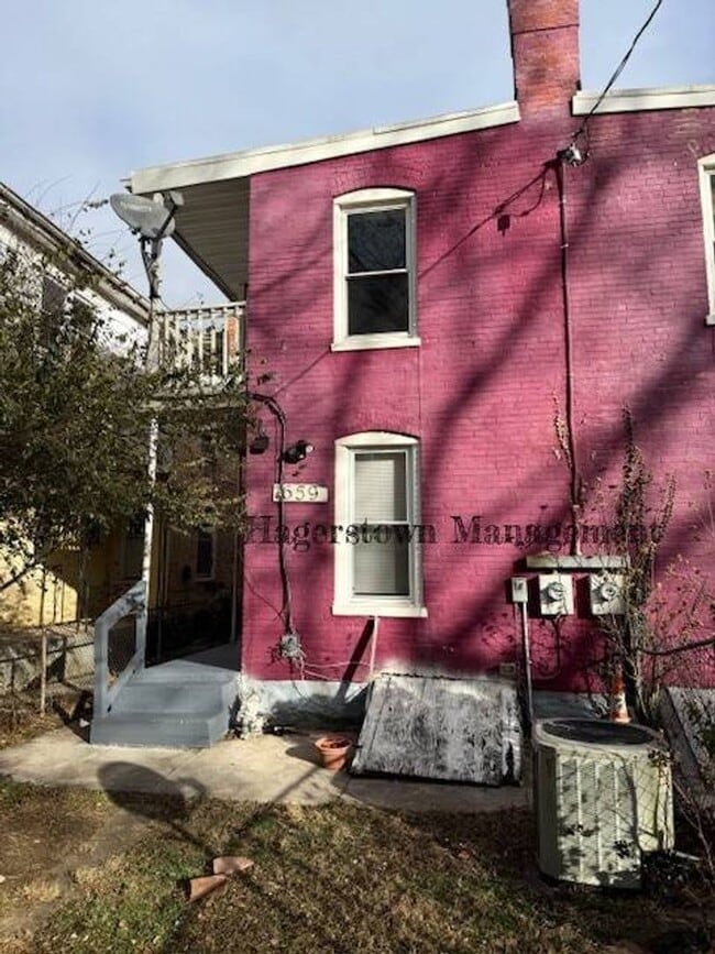 property at 659 Pennsylvania Ave