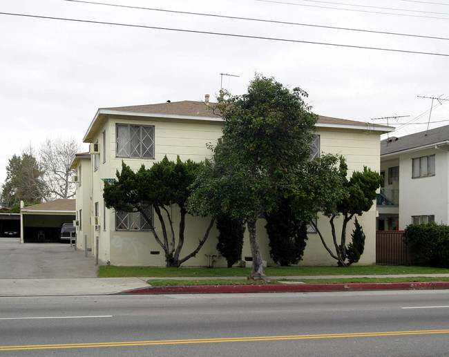 12707 Vanowen St in North Hollywood, CA - Building Photo - Building Photo