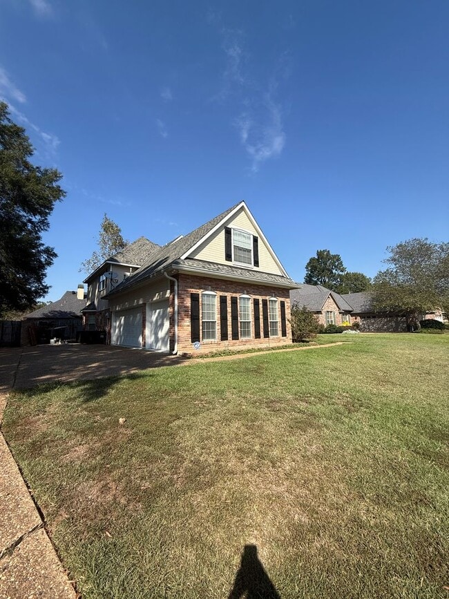 408 Hidden Oaks Cir in Shreveport, LA - Building Photo - Building Photo