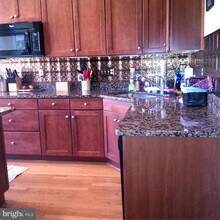 3314 S Kemper Rd in Arlington, VA - Building Photo - Building Photo