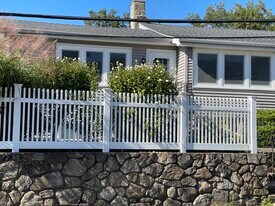 40 Ledge Ave in New Canaan, CT - Building Photo