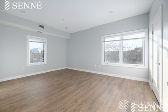 3 Ward St, Unit 301 in Somerville, MA - Building Photo - Building Photo