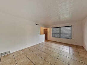 5012 Jade Dr in Dallas, TX - Building Photo - Building Photo