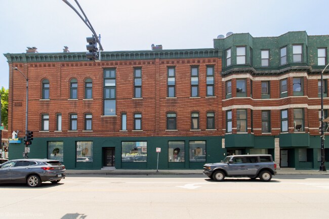 1201 W Diversey Pkwy in Chicago, IL - Building Photo - Building Photo