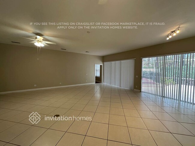 195 E Tall Oaks Cir in Palm Beach Gardens, FL - Building Photo - Building Photo