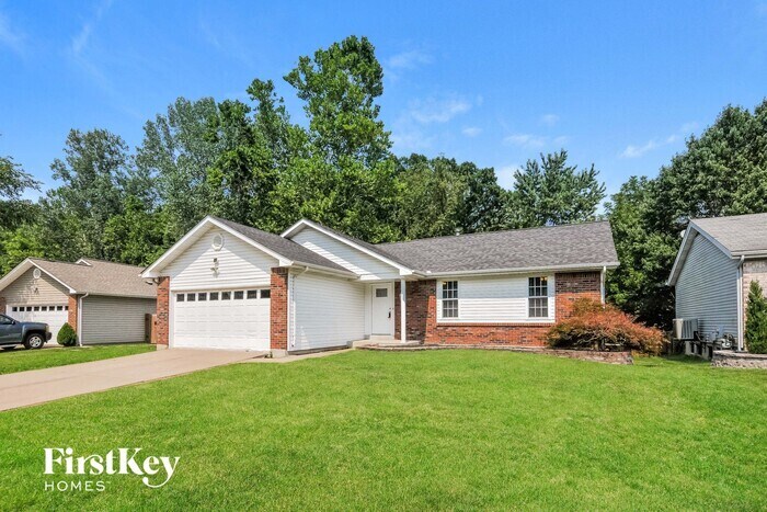 202 Barrington Dr in St. Peters, MO - Building Photo