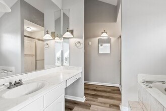 10 Yukon Cove in Maumelle, AR - Building Photo - Building Photo