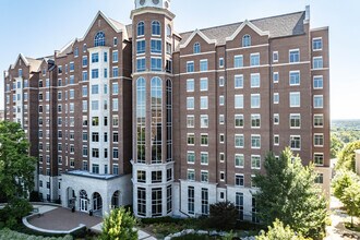 Tall Hall Suites in Nashville, TN - Building Photo - Building Photo