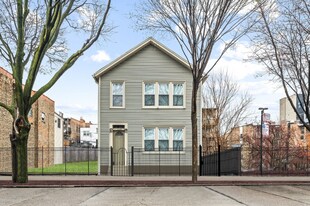 1448 W Fillmore St in Chicago, IL - Building Photo