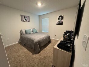 926 Lovebird Ct in Pensacola, FL - Foto de edificio - Building Photo