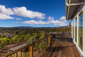 644 Tico Rd in Ojai, CA - Building Photo - Building Photo