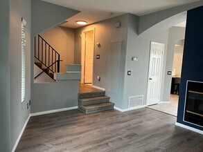825 N Cleveland St in Oceanside, CA - Building Photo - Building Photo