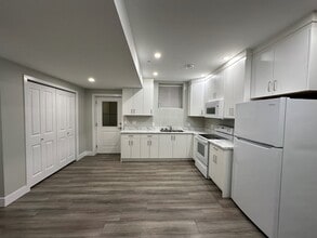 46211 Promontory Rd in Chilliwack, BC - Building Photo - Building Photo