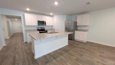 10624 Queens Gate Cir in Pensacola, FL - Building Photo - Building Photo