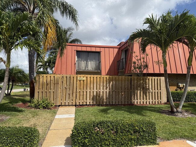 property at 3221 Meridian Way S