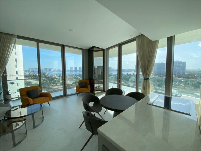 18975 Collins Ave, Unit 18975 Collins Ave # 1005 in Sunny Isles Beach, FL - Building Photo - Building Photo