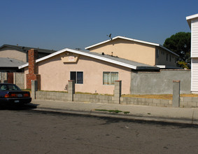 10370 Kimberly Ave in Montclair, CA - Building Photo - Building Photo