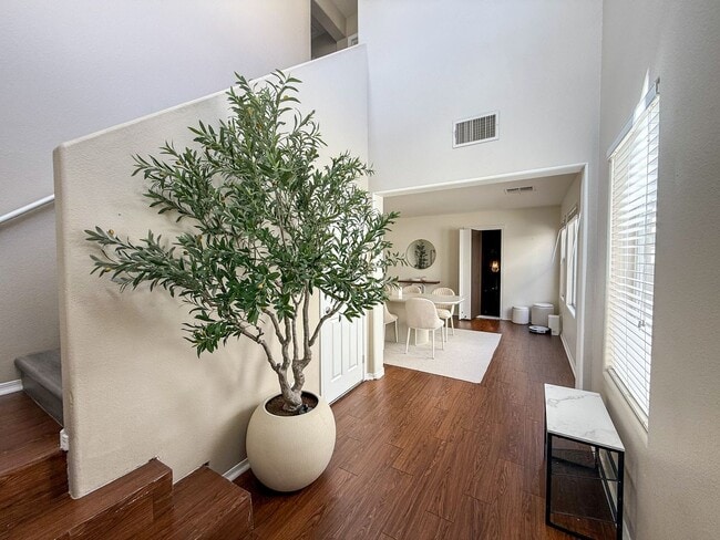 10360 Cherokee Corner Ave in Las Vegas, NV - Building Photo - Building Photo