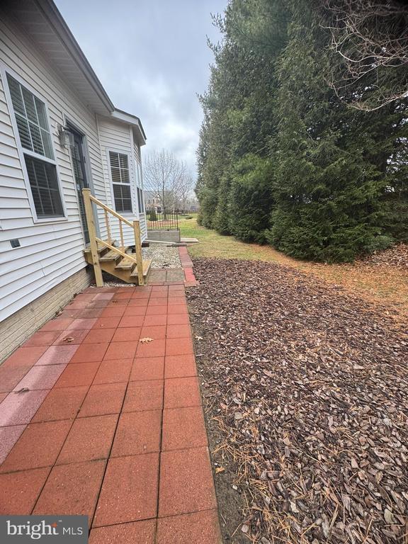 property at 5801 Winding Oaks Ct