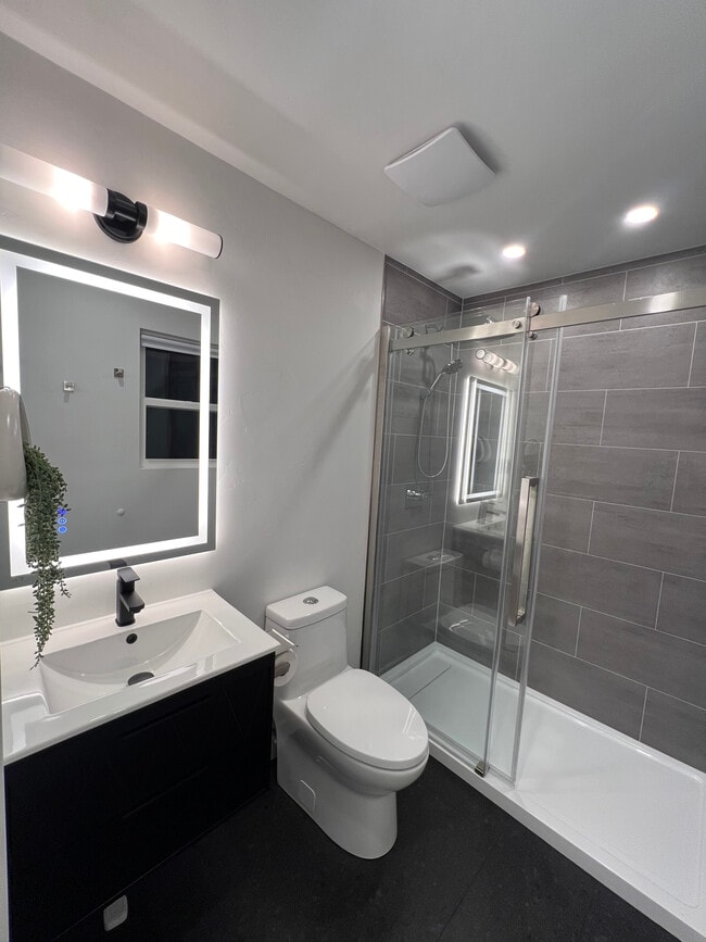 214 W 7th St in Casper, WY - Building Photo - Building Photo