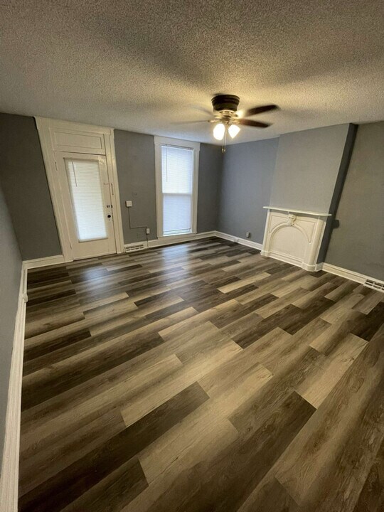 407 S 12th St in St. Joseph, MO - Building Photo
