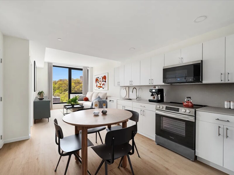 4778 Broadway in New York, NY - Building Photo