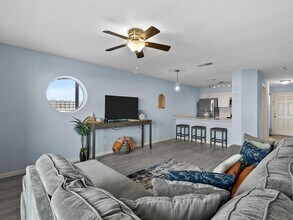 7600 Seawall Blvd in Galveston, TX - Building Photo - Building Photo
