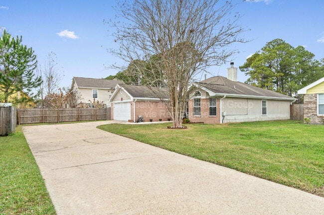 1124 Bridlewood Path in Fort Walton Beach, FL - Foto de edificio - Building Photo