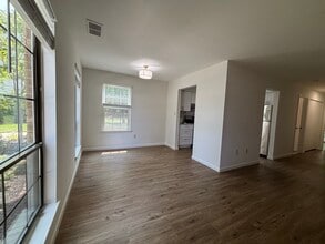 33 Wyndham Pl in Robbinsville, NJ - Building Photo - Building Photo