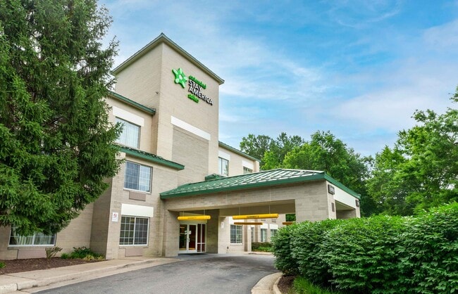 Furnished Studio-North Chesterfield - Arbo in North Chesterfield, VA - Foto de edificio - Building Photo