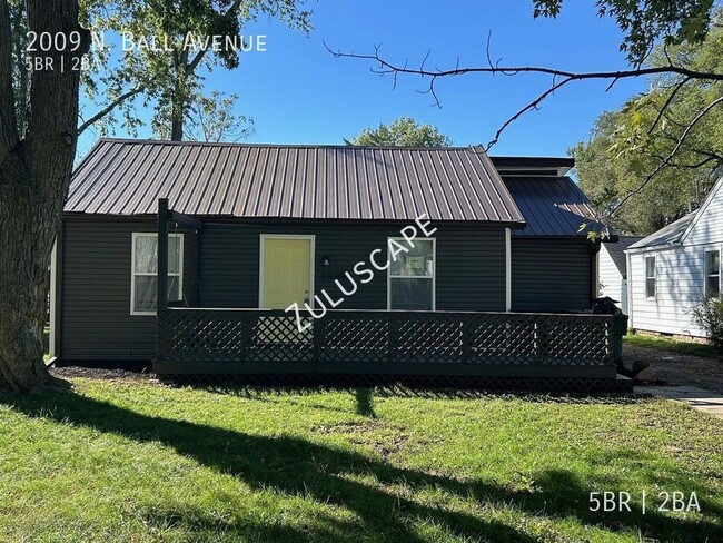 2009 N Ball Ave