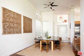 2217 Grand Canal in Los Angeles, CA - Building Photo - Building Photo